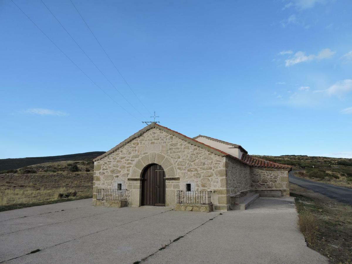 Casa Sierra De Gredos Navasequilla Exterior foto
